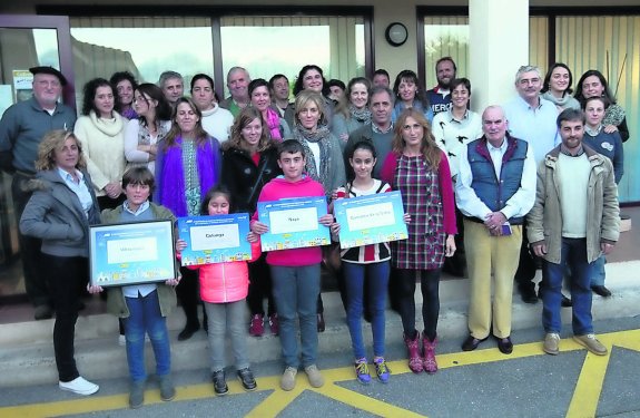 Imagen de Los niños y niñas de Comarca de la Sidra (Asturias) celebran el Reconocimeinto de UNICEF a su Mancomunidad como ‘Ciudad Amiga de la Infancia’