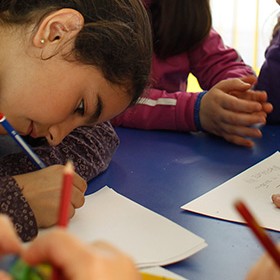 Imagen de ¿Y si hubiera alguna forma de aprender sin exámenes?