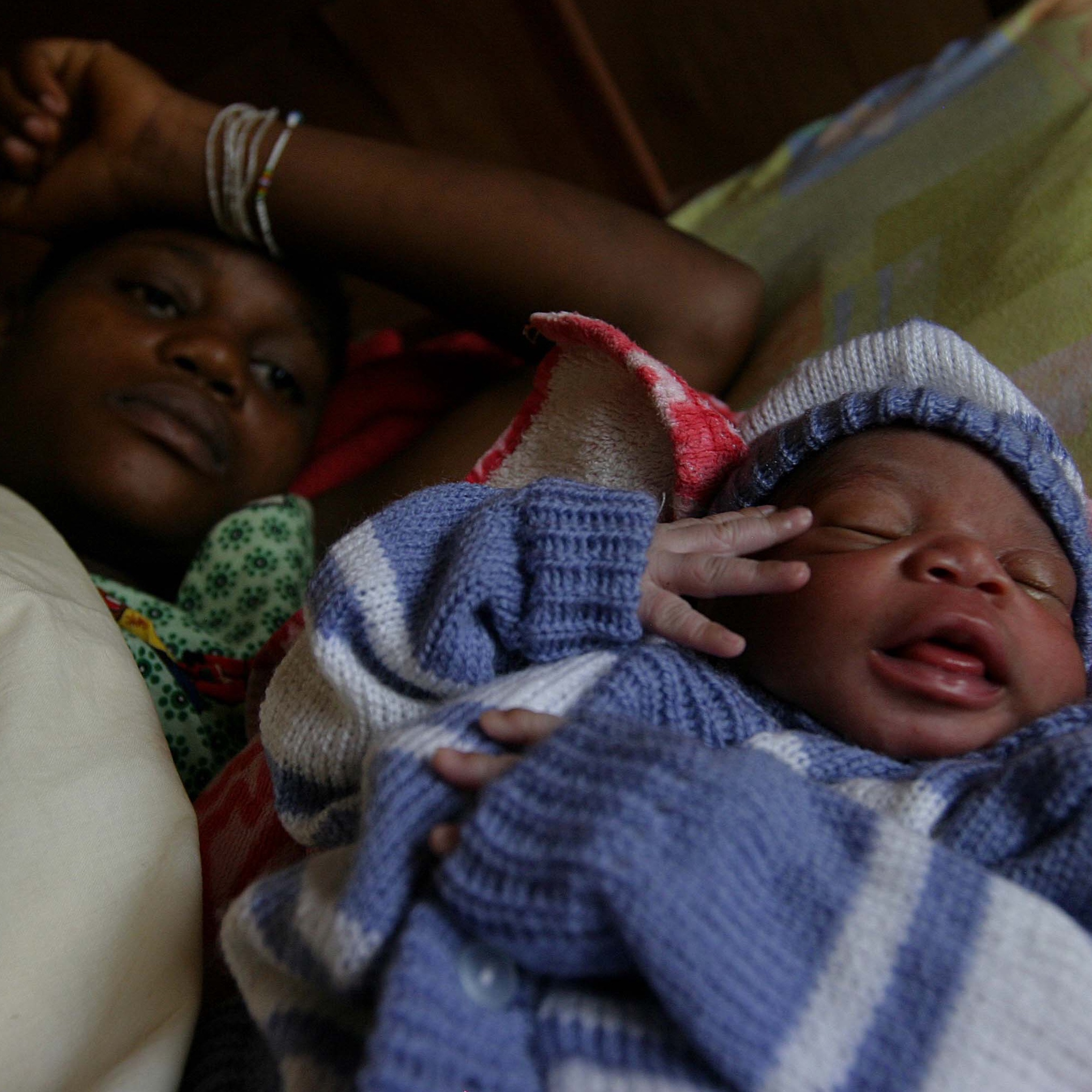 Imagen de De niña a madre, un cambio de vida en 9 meses